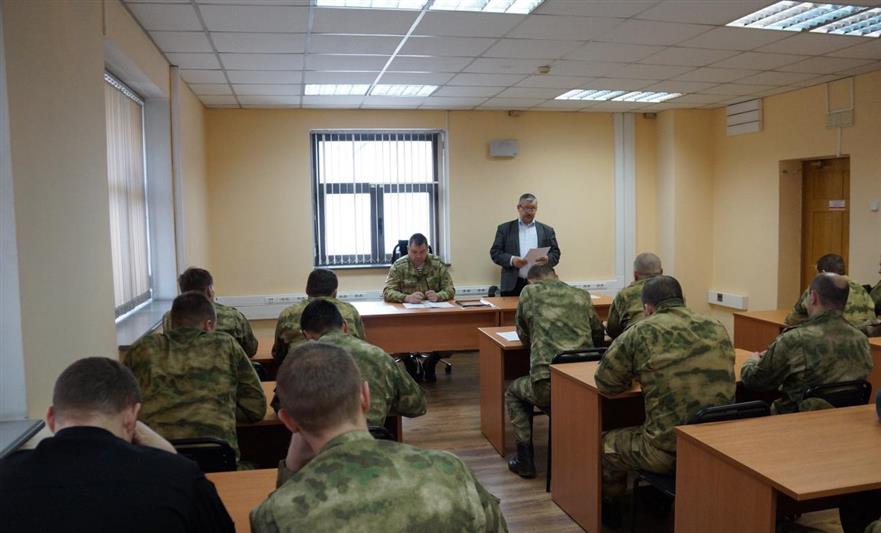 Камчатские росгвардейцы встретились с председателем региональной организации ветеранов внутренних дел и внутренних войск