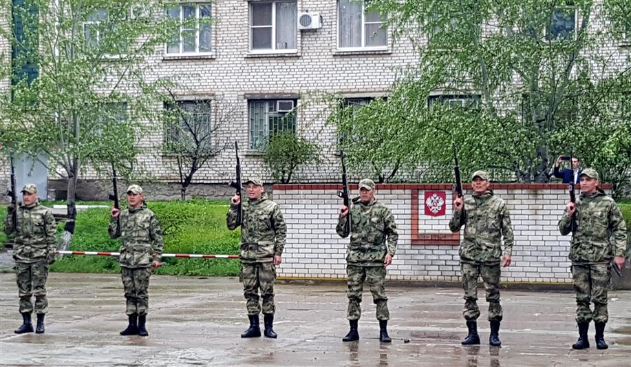 Астраханские росгвардейцы присоединились к мероприятию в честь земляков, отправляющихся на военную службу по призыву