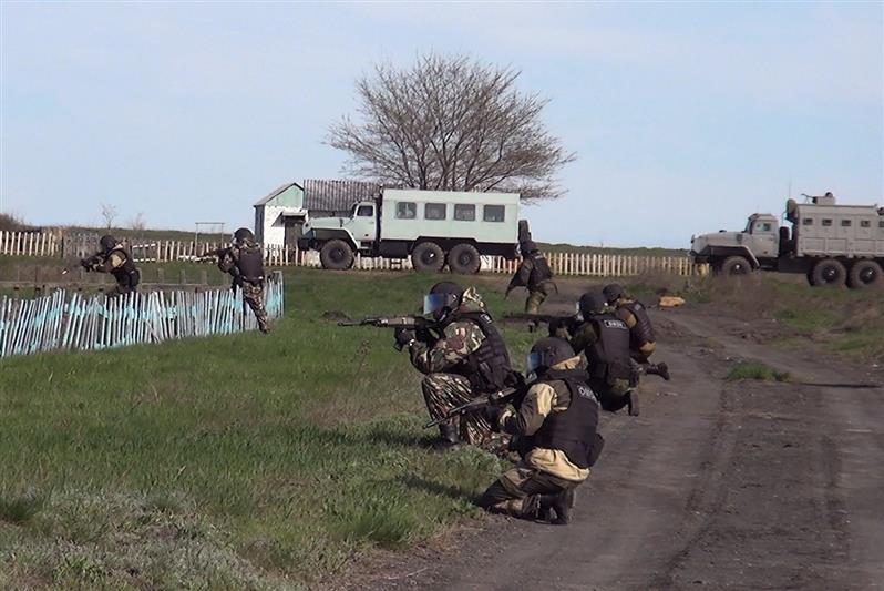Ростовские спецподразделения Росгвардии провели полевые выходы