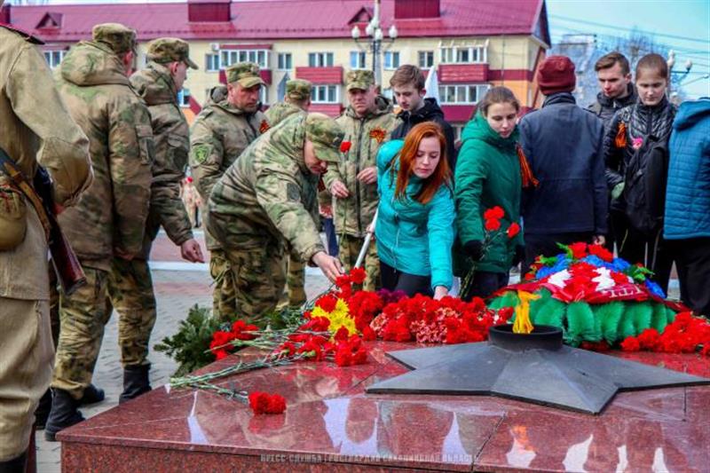 Сахалинские росгвардейцы присоединились к автопробегу «Вахта памяти. Сыны Великой Победы»