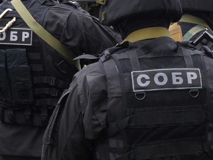 В Алтайском крае в результате совместных действий спецназа Росгвардии и полиции задержаны подозреваемые в распространении наркотиков 