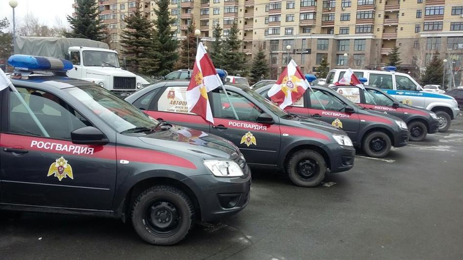 Участников автопробега Росгвардии «Вахта памяти. Сыны Великой Победы» встретили в Тюмени (фото, видео)
