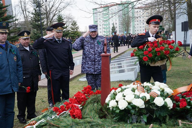 Начальник Управления Росгвардии по Калининградской области принял участие в церемонии перезахоронения останков павших защитников Отечества