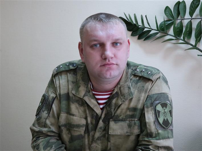 Военнослужащий пресс-службы Приволжского округа Росгвардии помог раненой девушке