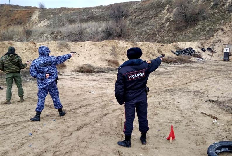 Волгоградские росгвардейцы посвятили турнир по стрельбе 100-летию со дня рождения М.Т. Калашникова