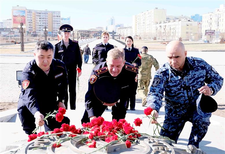 На Дальнем Востоке продолжается автопробег Росгвардии «Вахта Памяти. Сыны Великой Победы» (фото)