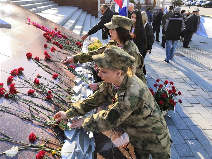 В Приморском крае прошел автопробег, посвященный 74-й годовщине Победы в Великой Отечественной войне 