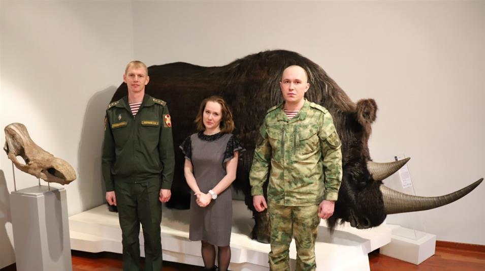 Росгвардейцы Югры вместе с семьями приняли участие во Всероссийской акции «Ночь музеев-2019» 