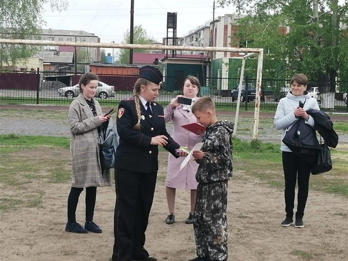 Сотрудники томского областного управления Росгвардии организовали для своих детей спортивный праздник