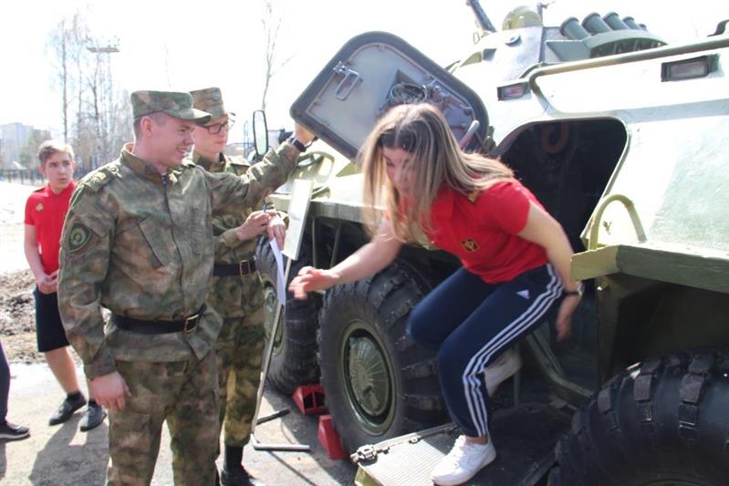 Военнослужащие Пермского военного института Росгвардии приняли участие в организации военно-патриотического мероприятия «Майский призыв»