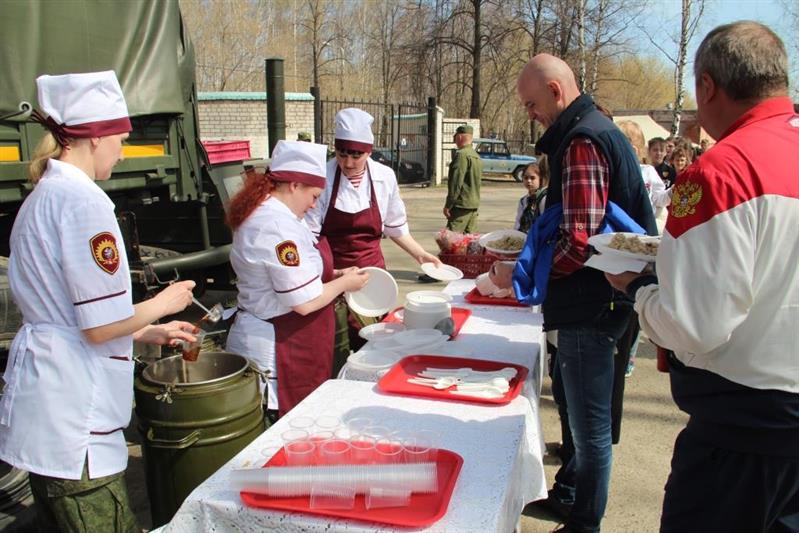 Военнослужащие Пермского военного института Росгвардии приняли участие в организации военно-патриотического мероприятия «Майский призыв»