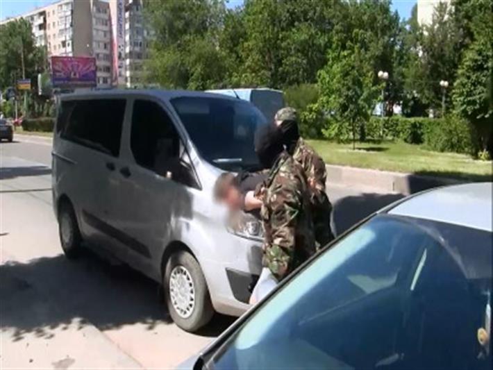 В Саратовской области при содействии ОМОН задержан интернет-хакер, подозреваемый в мошенничестве