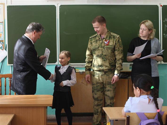 В Ненецком автономном округе наградили участников регионального этапа конкурса детских рисунков «Моя Росгвардия. Наследники Великой Победы»