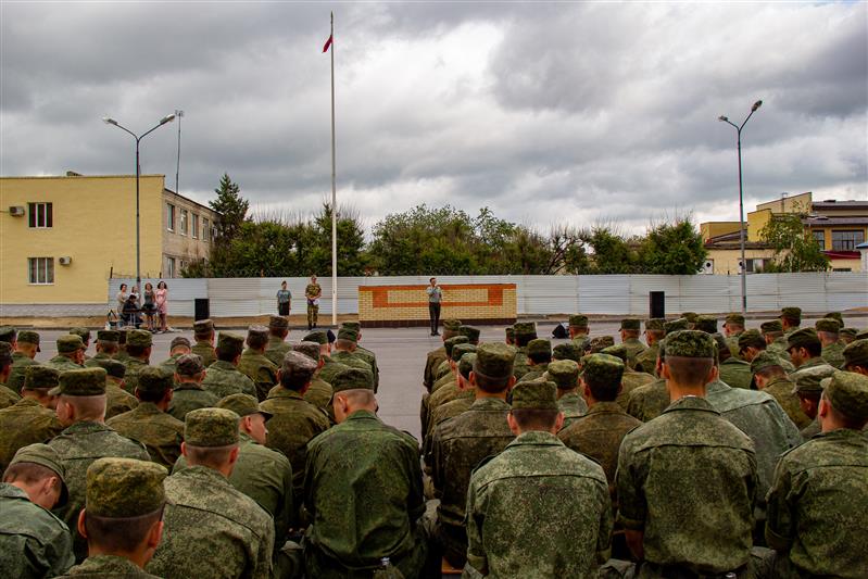 Военнослужащие калачевской бригады Росгвардии почтили память павших сослуживцев