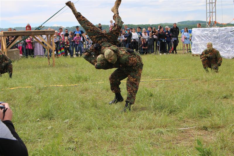 Подразделения Росгвардии обеспечили правопорядок во время международного чемпионата пиротехнического искусства «PyroFivePeaks 2019»