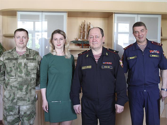 Начальник Управления Росгвардии по Кемеровской области поблагодарил добровольцев за помощь в поисках пропавших людей 