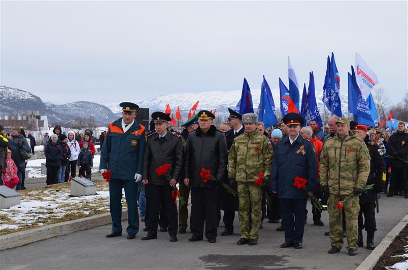 Начальник мурманского областного управления Росгвардии принял участие в торжественных мероприятиях, посвященных годовщине Победы 