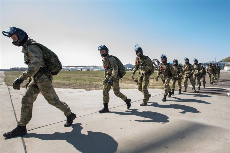 Десант в небе Подмосковья