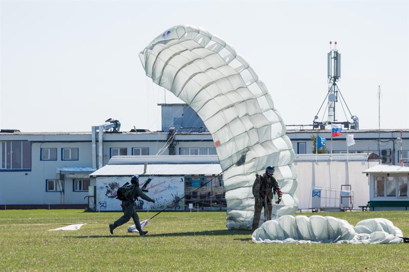 Десант в небе Подмосковья