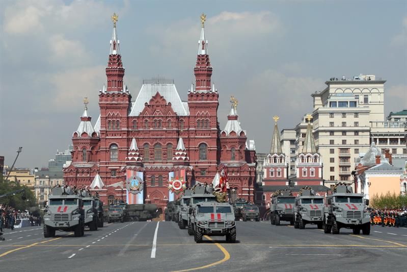 Директор Росгвардии генерал армии Виктор Золотов вручил награды участникам парада Победы  2019 года (фото, видео)