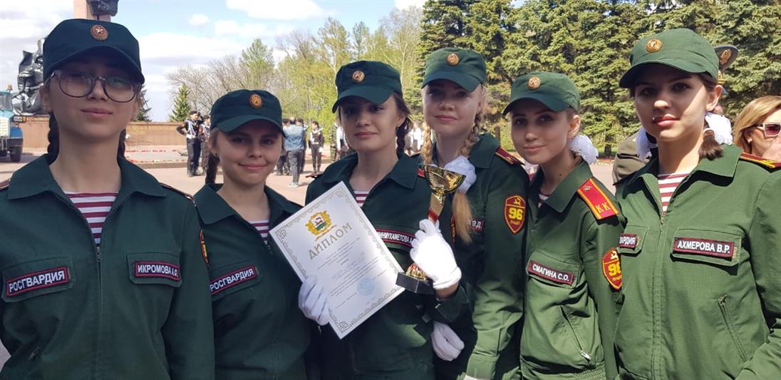 Кадеты Росгвардии стали победителями уфимского конкурса строевой подготовки и исполнения строевой песни, посвященного Дню Победы (видео)