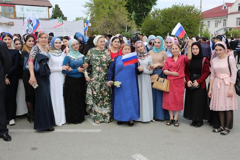 Сотрудники Управления Росгвардии по Чеченской Республике обеспечили безопасность и правопорядок при проведении праздничных мероприятий