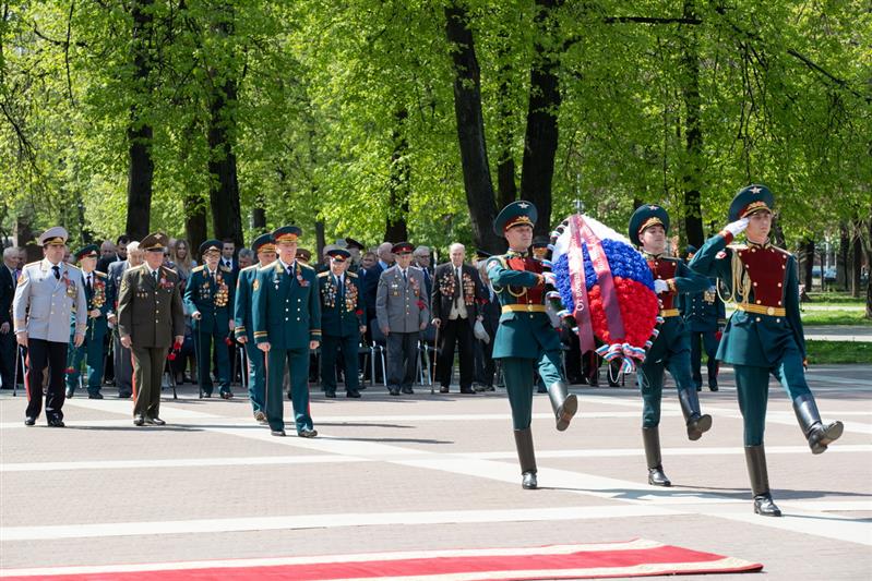 Директор Росгвардии генерал армии Виктор Золотов встретился с ветеранами Великой Отечественной войны накануне Дня Победы (видео)