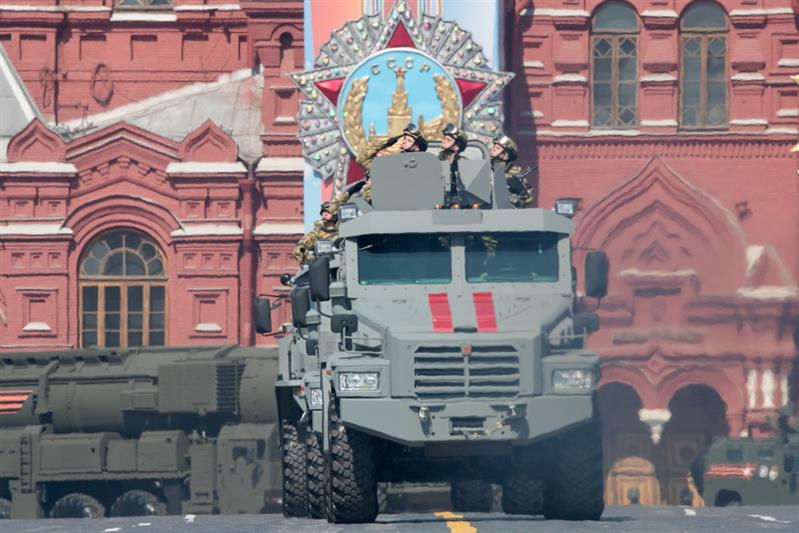 Директор Росгвардии генерал армии Виктор Золотов вручил награды участникам парада Победы  2019 года (фото, видео)