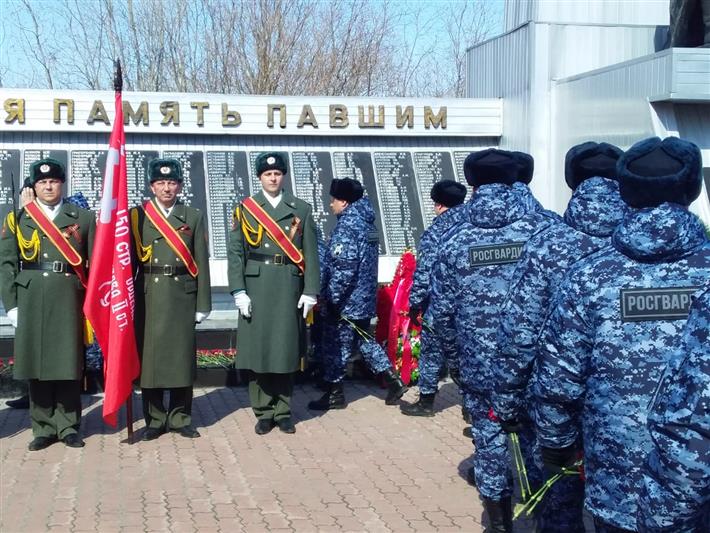 На Ямале росгвардейцы принимают активное  участие в праздничных мероприятиях Дня Победы
