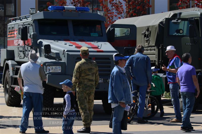 Росгвардия приняла участие в торжественных мероприятиях, посвященных 100-летию газеты «Московский комсомолец» 