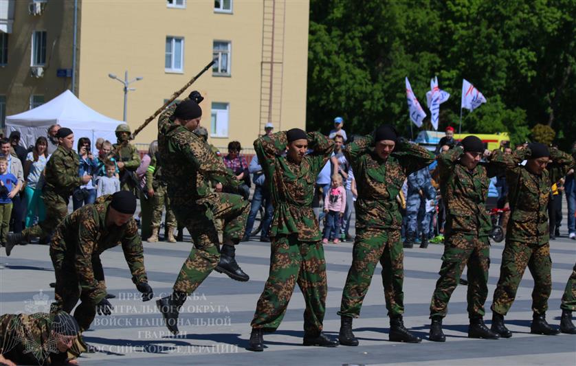 Росгвардия приняла участие в торжественных мероприятиях, посвященных 100-летию газеты «Московский комсомолец» 