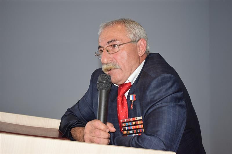 Росгвардия организовала встречу Героя России Загида Загидова с дагестанской молодежью 