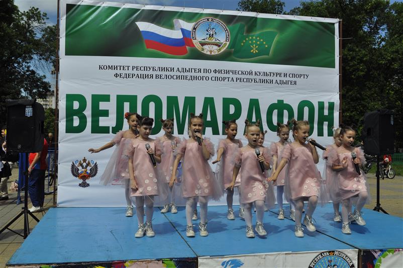 Росгвардейцы Адыгеи присоединились к масштабному веломарафону, посвященному Дню России