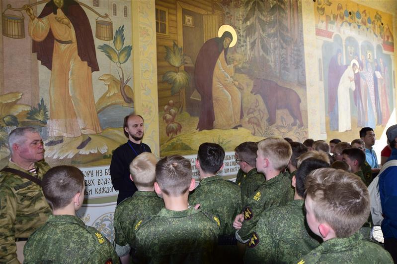 Воспитанники МПКУ им. М.А. Шолохова побывали с экскурсией в Троице-Сергиевой лавре