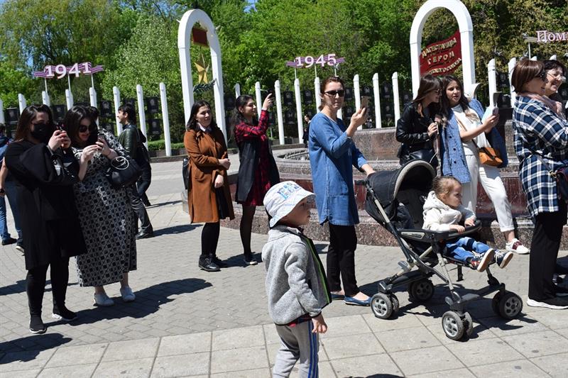 В Дагестане росгвардейцы провели флешмоб, посвященный Дню Победы