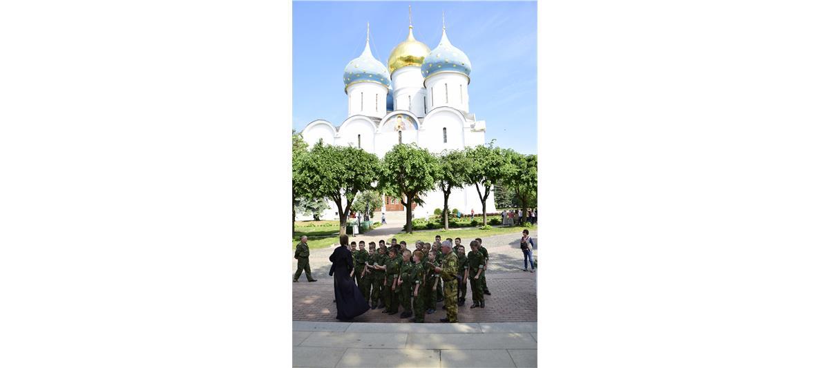 Воспитанники МПКУ им. М.А. Шолохова побывали с экскурсией в Троице-Сергиевой лавре