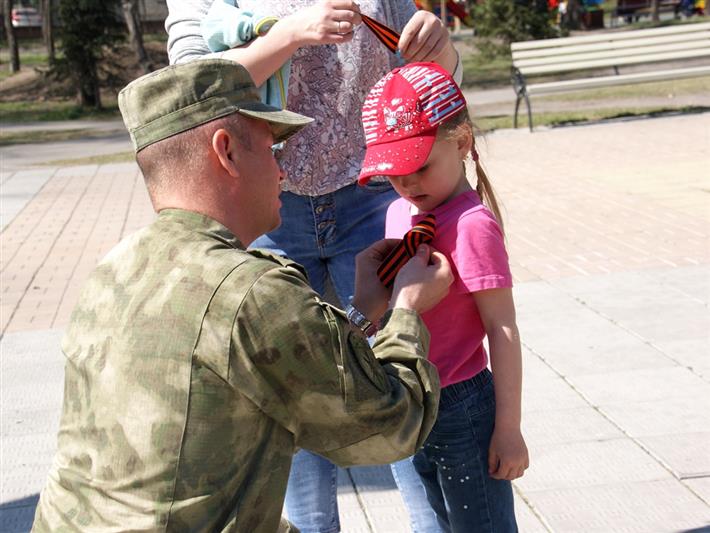 В акции «Георгиевская лента» участвуют росгвардейцы Хакасии