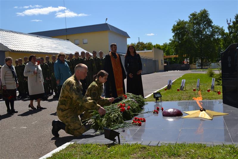 Военнослужащие казанского отряда спецназа Росгвардии почтили память погибших сослуживцев