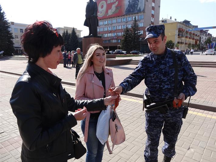 Росгвардейцы Брянской области подключились к всероссийской патриотической акции «Георгиевская лента»