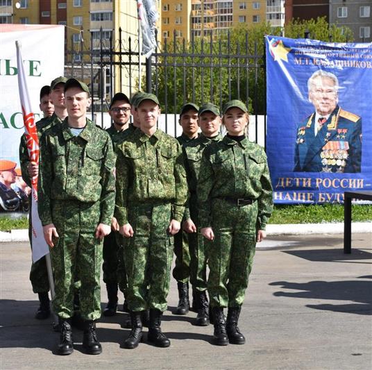 Бойцы транспортного ОМОН приняли участие в проведении военно-спортивной игры для студентов Свердловской области