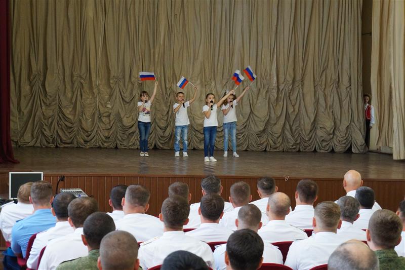 Отдельная авиационная эскадрилья Приволжского округа Росгвардии отметила 26-летие