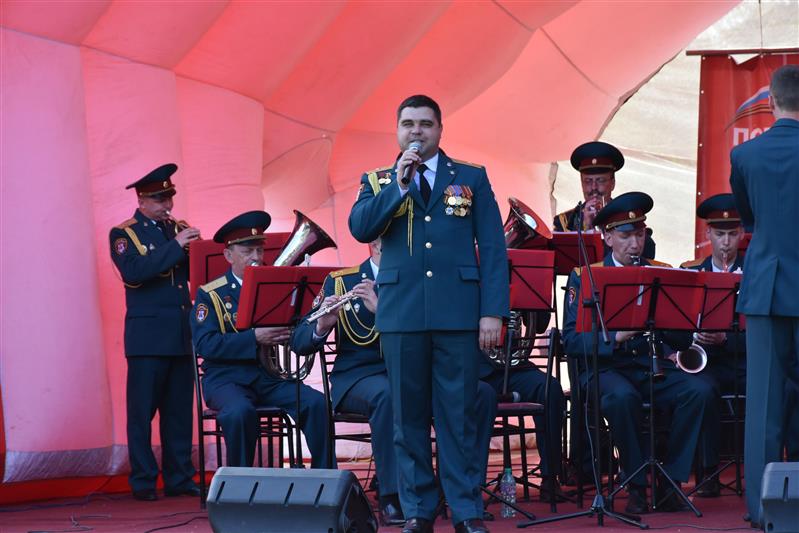 В городах-курортах Кавказских Минеральных Вод состоялась акция Росгвардии «Мелодии Победы» (фото, видео)