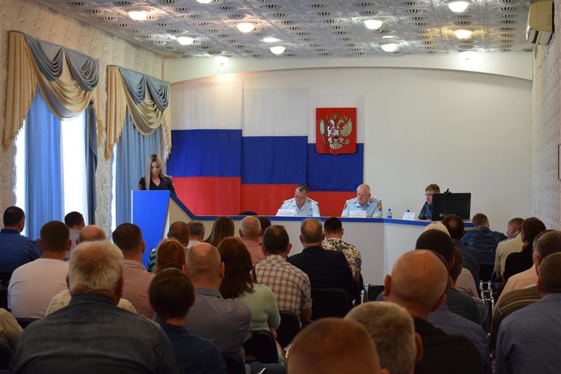Офицеры Росгвардии приняли участие в межведомственном совещании по вопросам безопасности детских оздоровительных учреждений Крыма