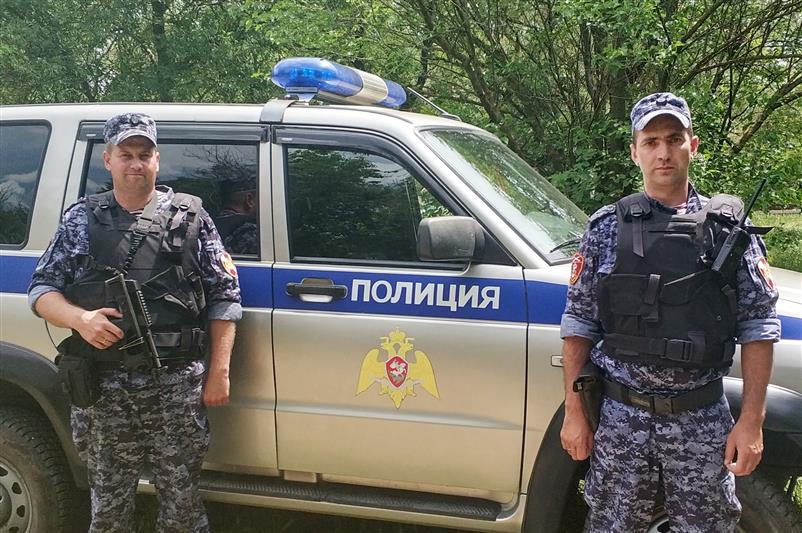 В Крыму сотрудники Росгвардии нашли и передали полиции мужчину, утратившего связь с родными