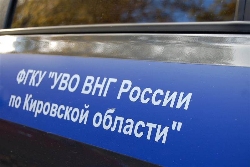 В Кирове сотрудник Росгвардии в свободное от службы время выявил распространителя наркотиков