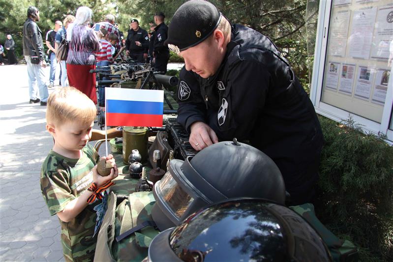 Донские росгвардейцы организовали праздник для жителей Ростова-на-Дону