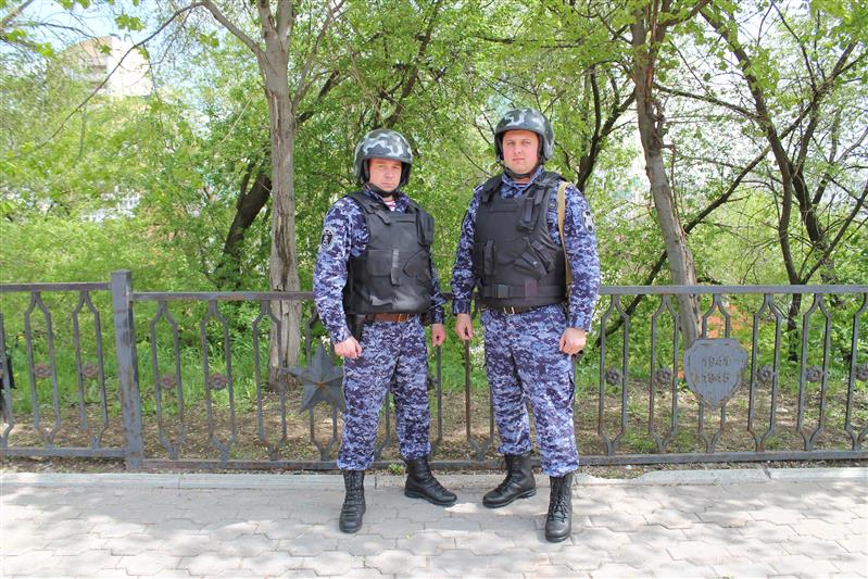 Воронежские росгвардейцы задержали подозреваемых в совершении уголовных преступлений 