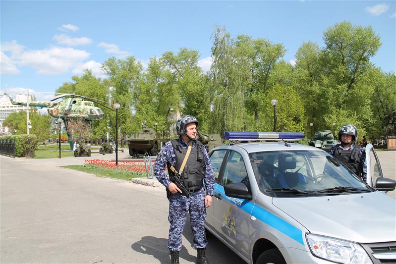 Воронежские росгвардейцы задержали подозреваемых в совершении уголовных преступлений 