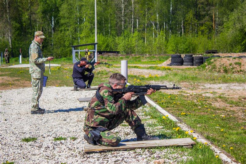 В Великом Новгороде состоялся чемпионат областного управления Росгвардии, посвященный  100-летию со дня рождения Михаила Калашникова