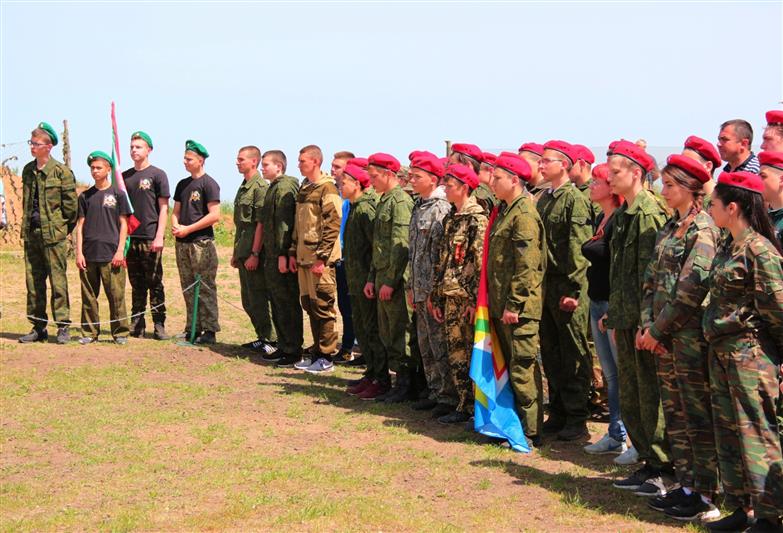 Сотрудники таганрогского ОМОН стали участниками военно-патриотического мероприятия, приуроченного к Дню Победы